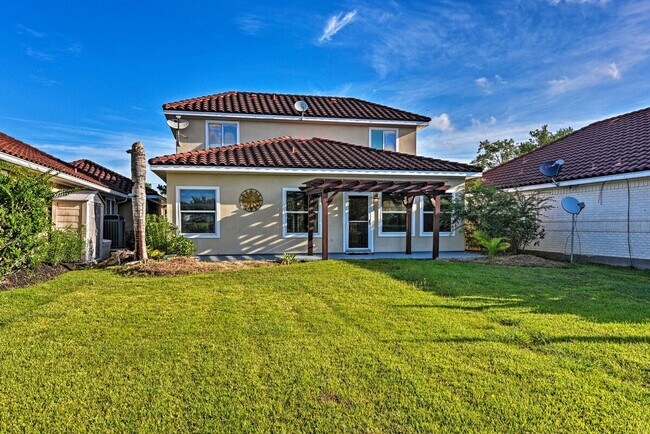 Building Photo - 2735 Broadway St