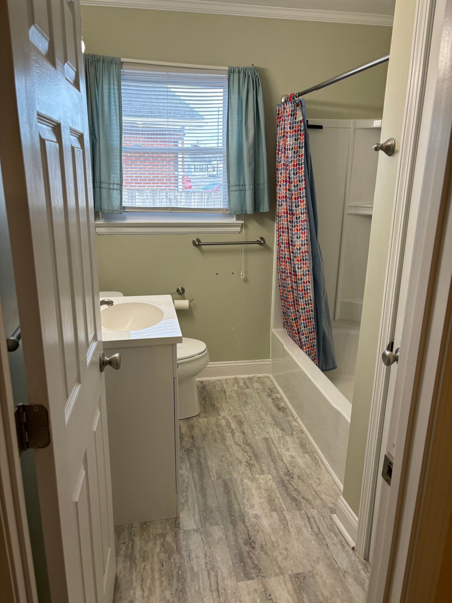 Building Photo - 701 Moran Ave