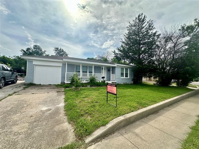 Primary Photo - 4114 Rufe Snow Dr