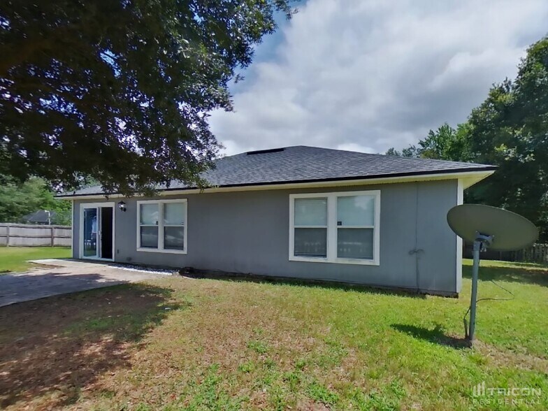 Building Photo - 2268 Eisner Dr