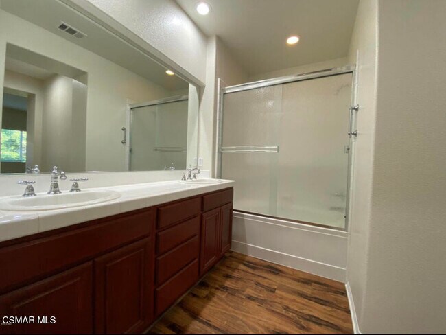 Building Photo - 129 Via Aldea