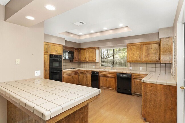 Building Photo - 7808 Selkirk Dr
