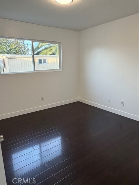 Building Photo - 8961 Emerald Ave