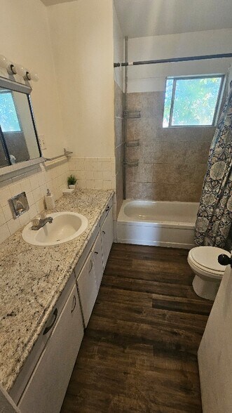 Building Photo - 1219 Berkley Ave