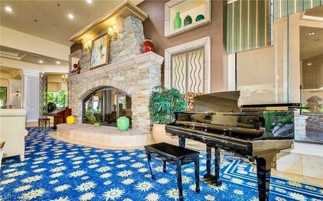 Building Photo - 40 Chateau Whistler Ct