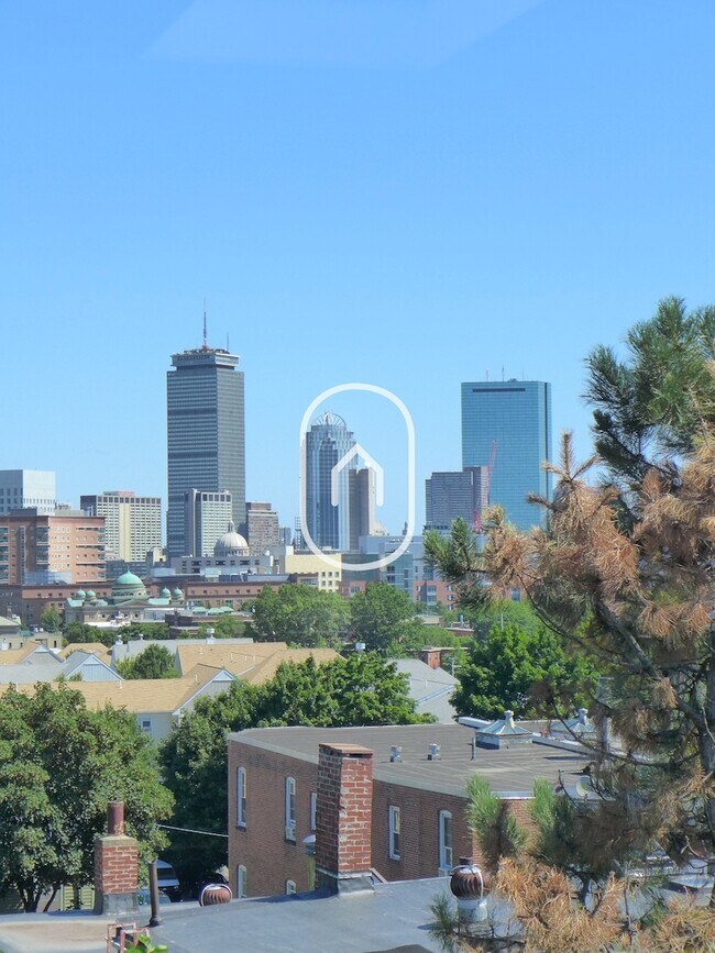 Building Photo - 49 Delle Ave