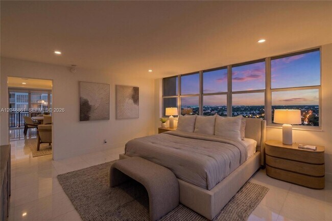 Building Photo - 1180 S Ocean Blvd
