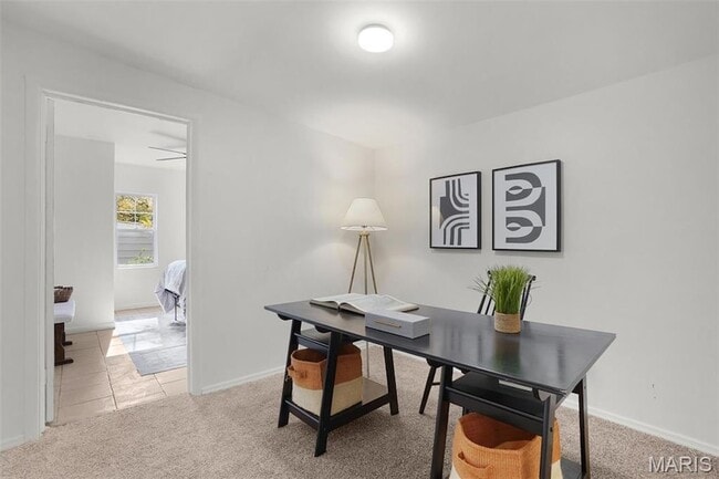 Building Photo - 9845 Dennis Dr