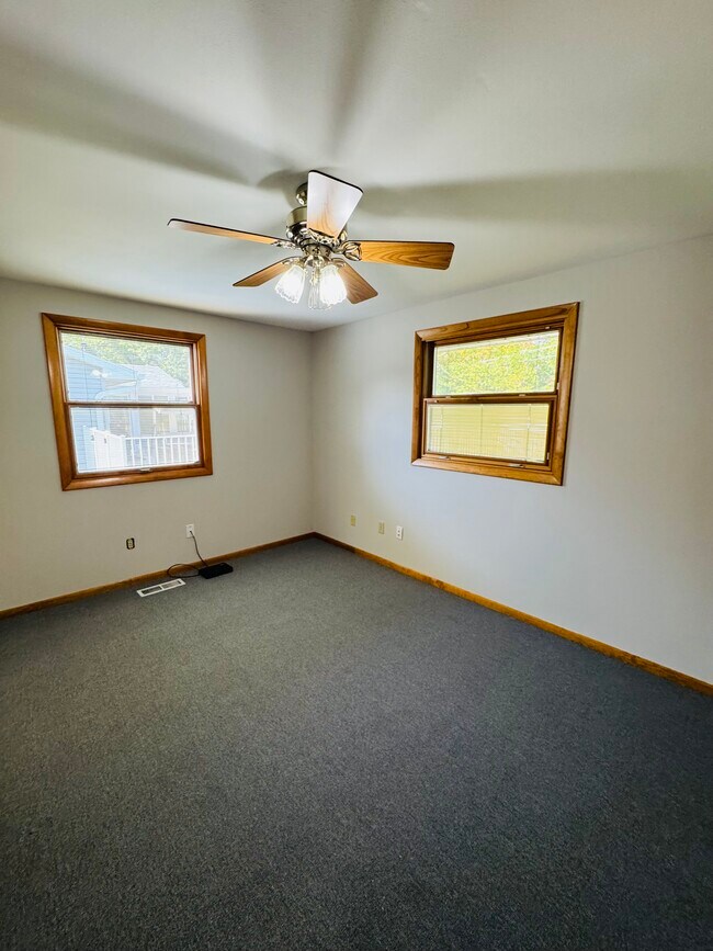 Building Photo - 4817 Eastwick Dr