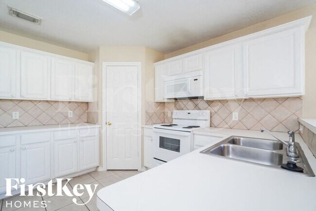 Building Photo - 20114 Fort Stanton Dr