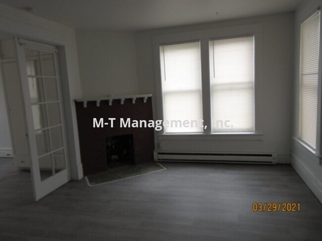 Building Photo - South Hill 1+ br, 1 bath apartment