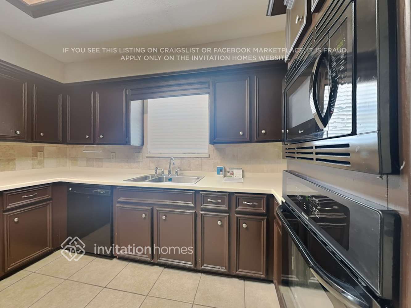 Building Photo - 6607 Gentle Bend Dr