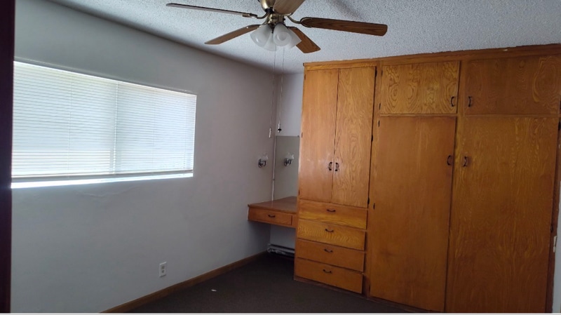 Building Photo - 9315 San Vincente Ave