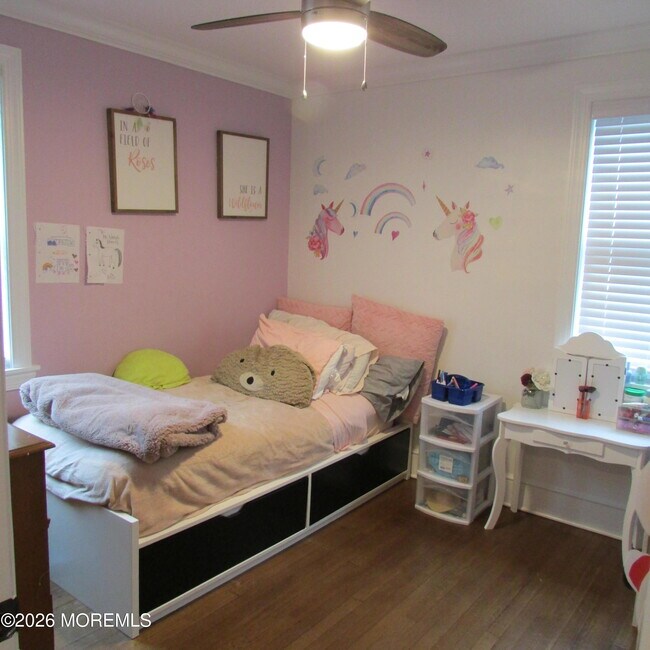 Building Photo - 57 Villa Pl