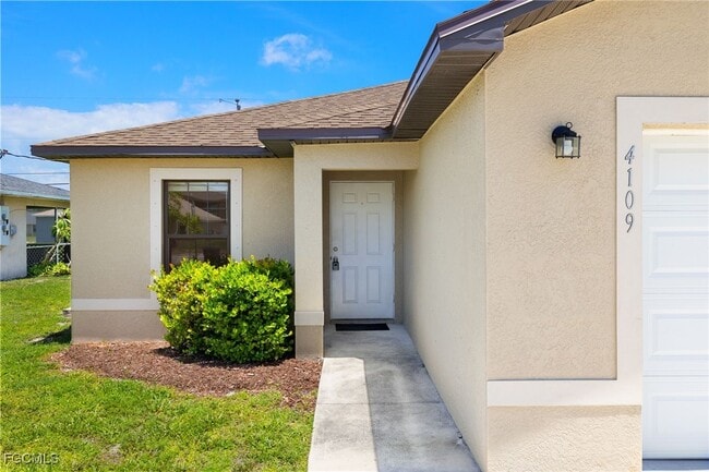 Building Photo - 4111 Skyline Blvd