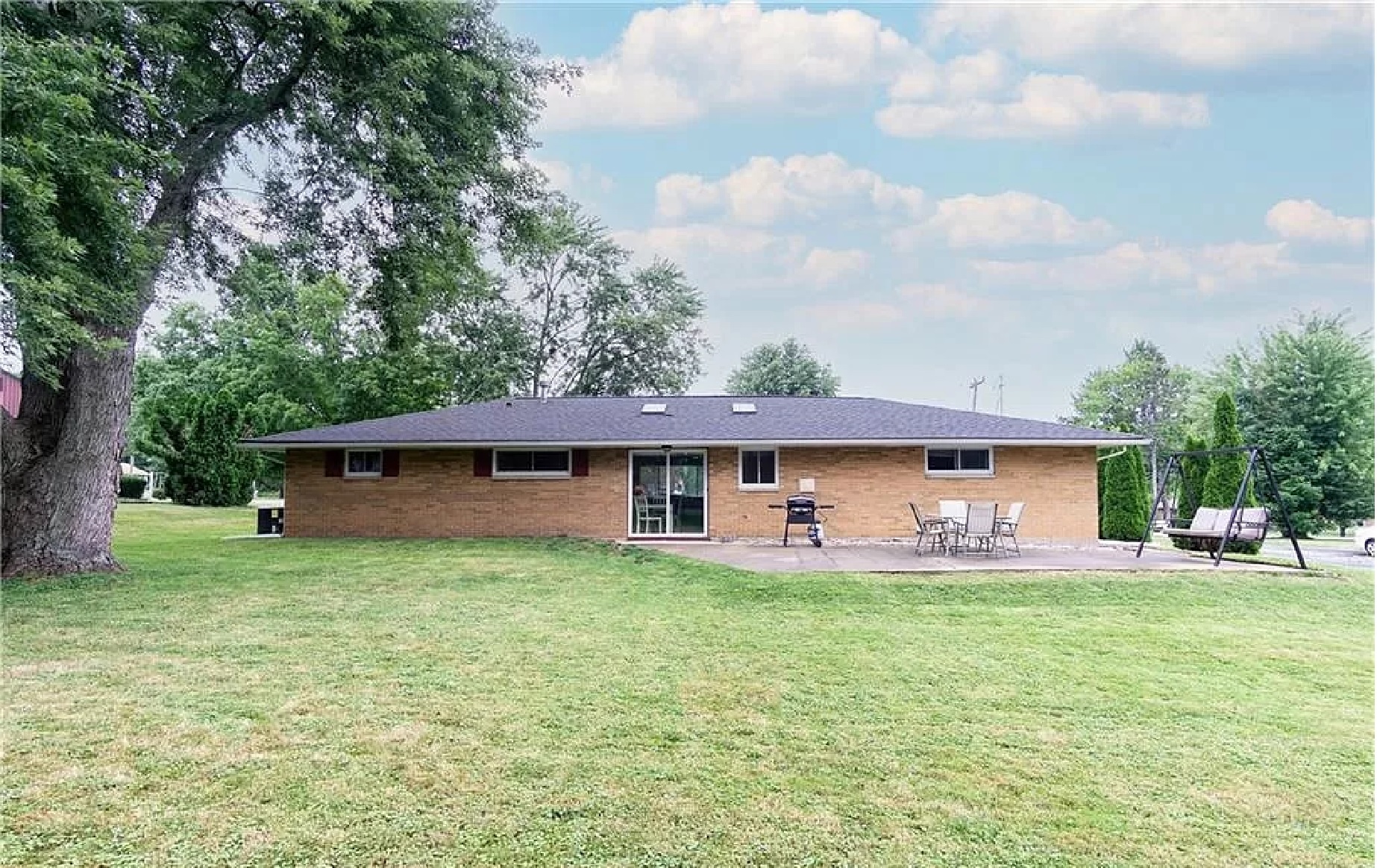 Back view - 1286 Laurel Dr
