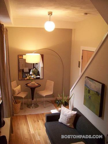 Building Photo - 435 Hanover St