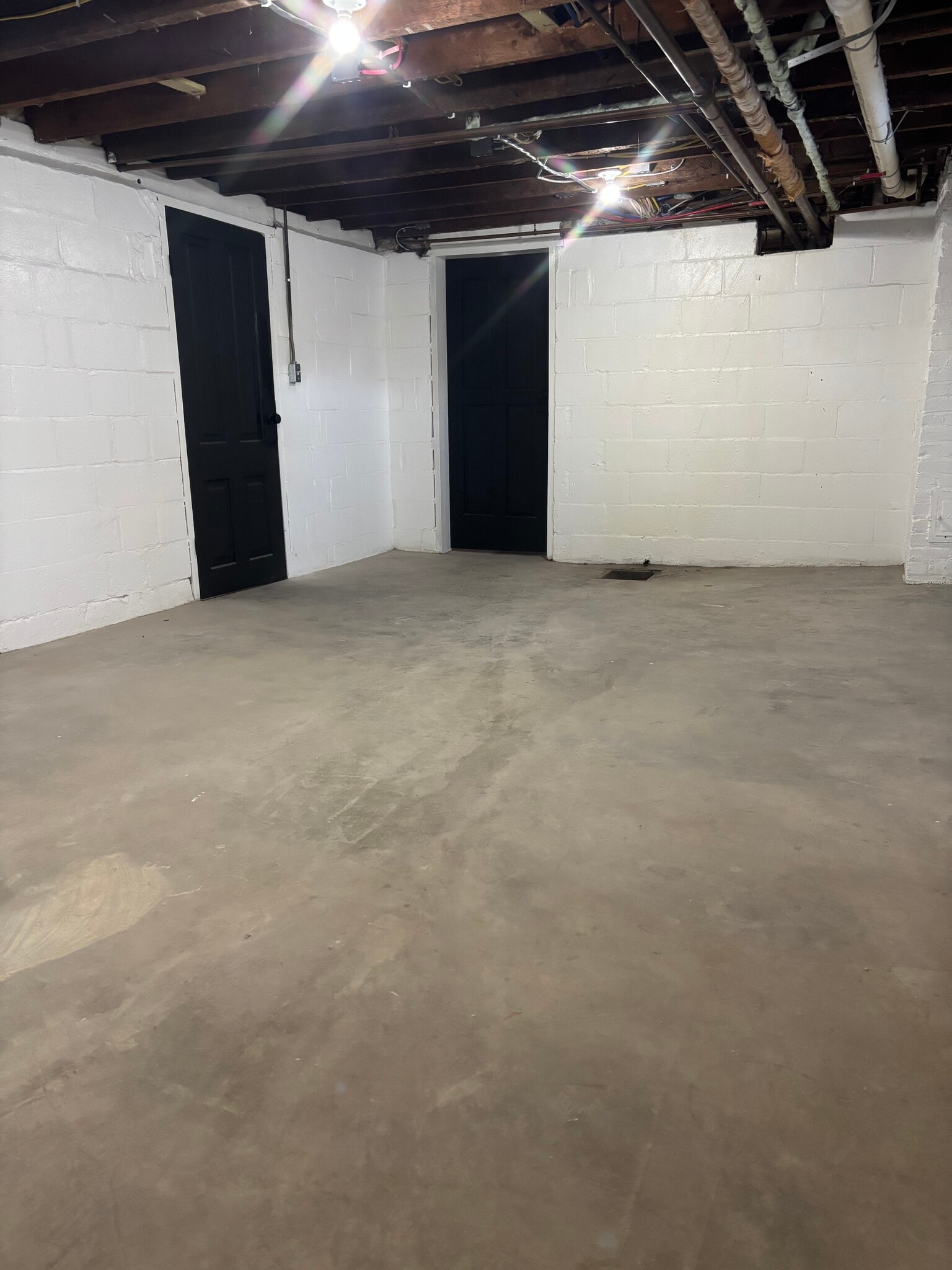 Building Photo - 1216 Hamilton St