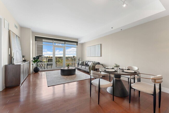 Building Photo - One University Circle