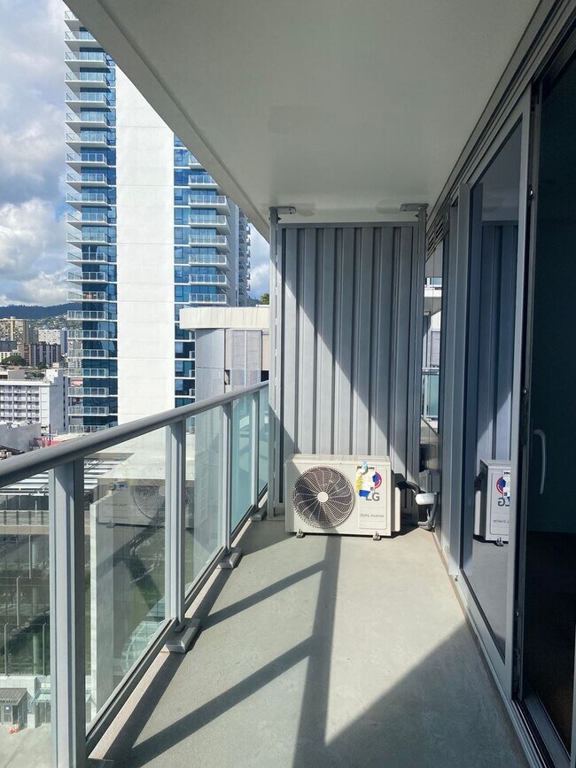 Building Photo - The Park Of Keeaumoku- Newly open condo, S...