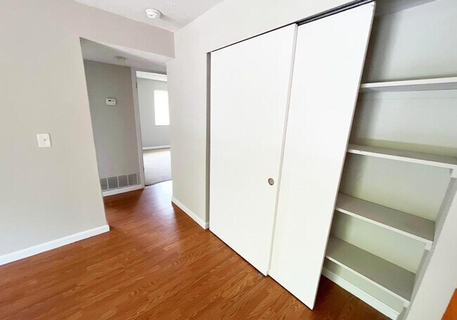 Building Photo - 525 Lowell Ave