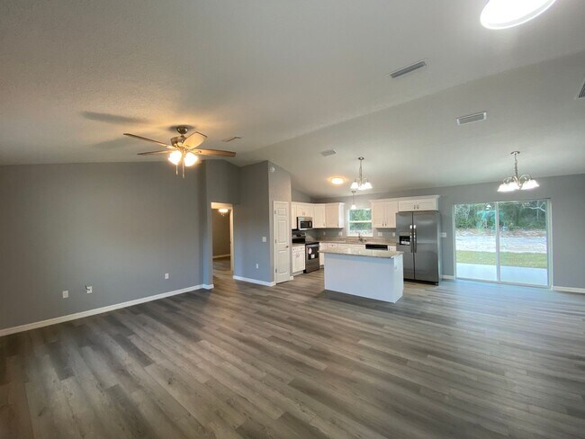 Building Photo - 2901 SW 173rd Street Rd