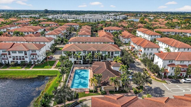 Building Photo - 2705 SW 119th Way