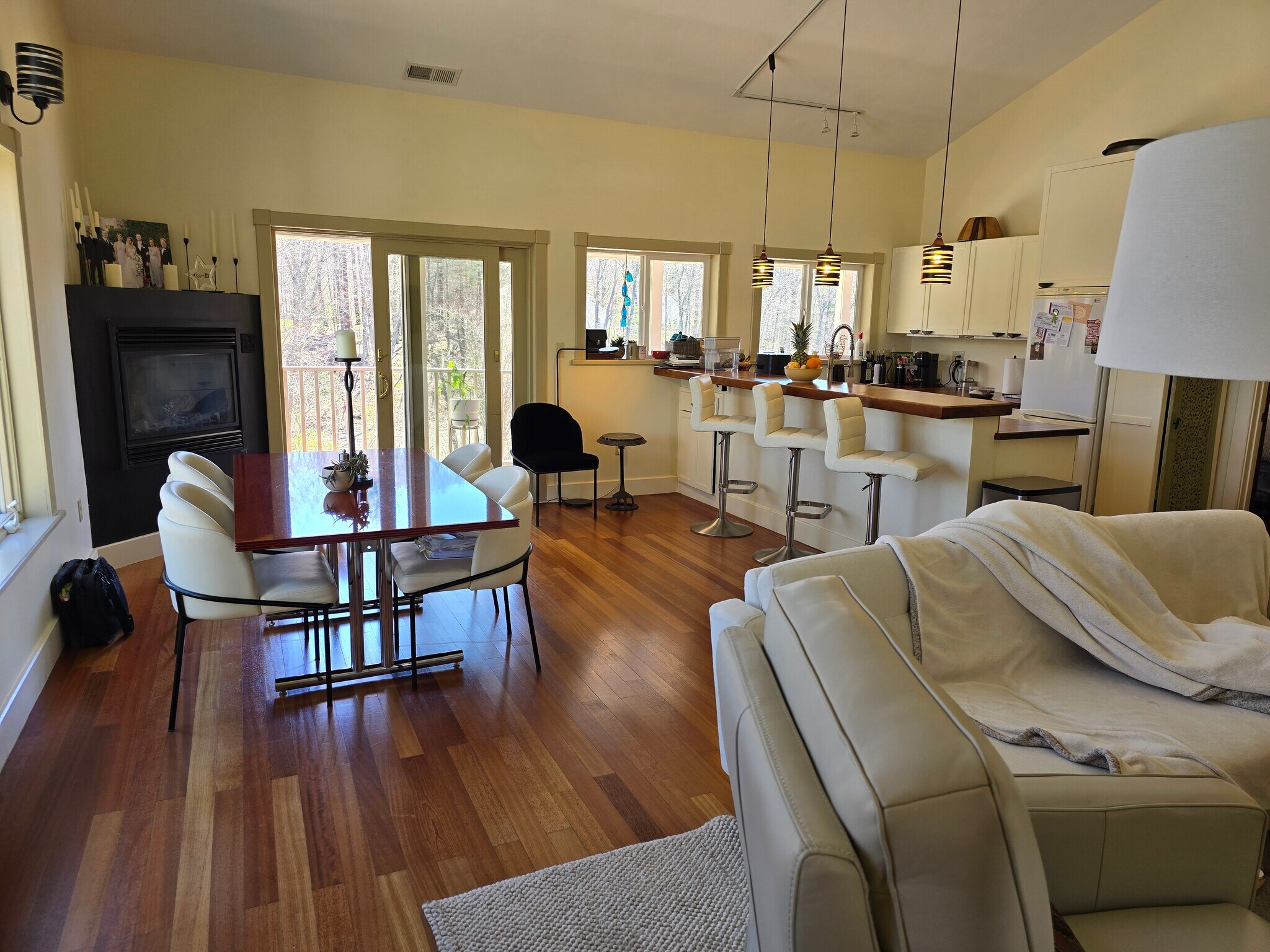 Building Photo - 246 Lowell Rd