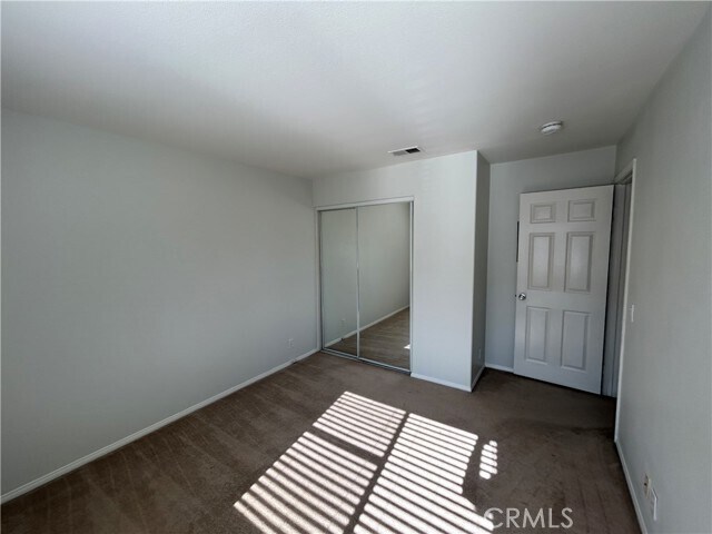 Building Photo - 1729 S Sunflower Ave