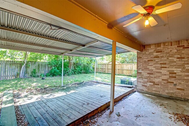 Building Photo - 11203 Doric Ct