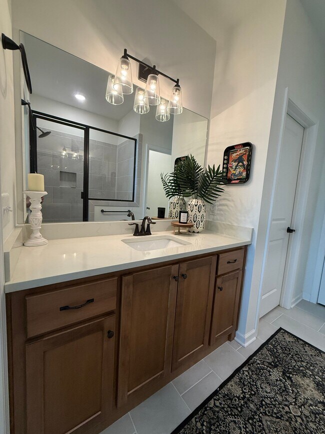 Building Photo - 176 Forsyth Ln