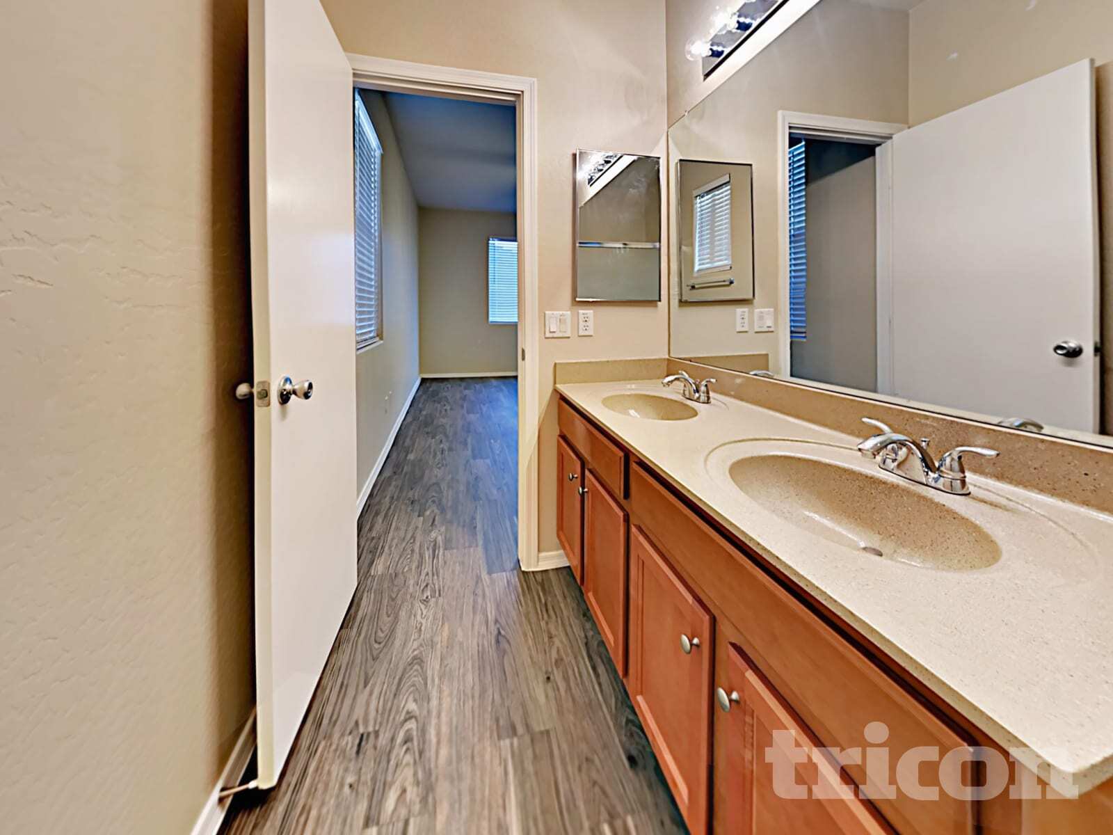 Building Photo - 7107 W St Catherine Ave