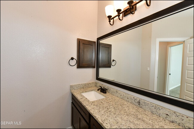 Building Photo - 2712 Sammy Cervantes St