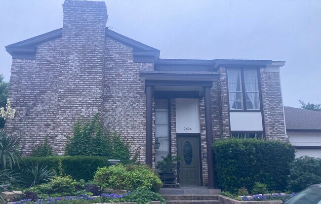 Primary Photo - 2604 Country Lake Dr