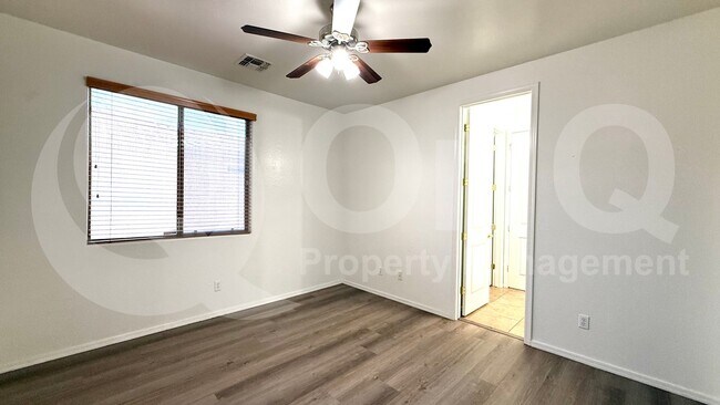 Building Photo - 440 S Emerson St