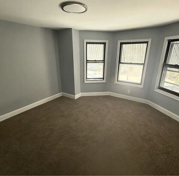 Building Photo - 409 Jefferson Ave