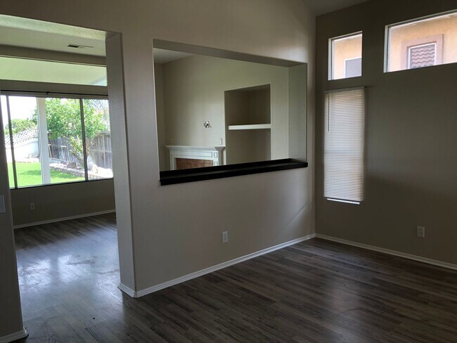 Building Photo - 3 bedroom Vail Ranch home