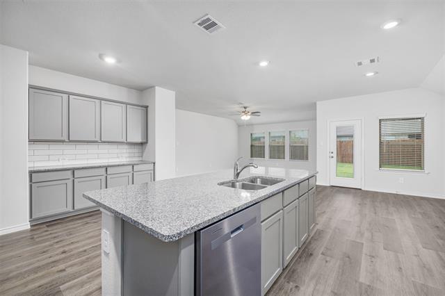 Building Photo - 10305 Rambling Brks Ln