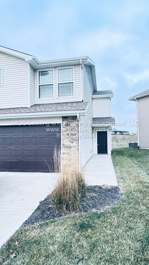 Building Photo - Special Offer at Baltimore Townhomes - One Month Free Rent!