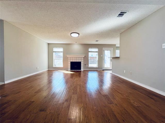 Building Photo - 814 Clearlake Dr