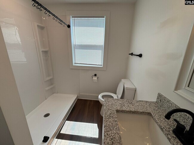 Building Photo - 329 S Saluda Ave