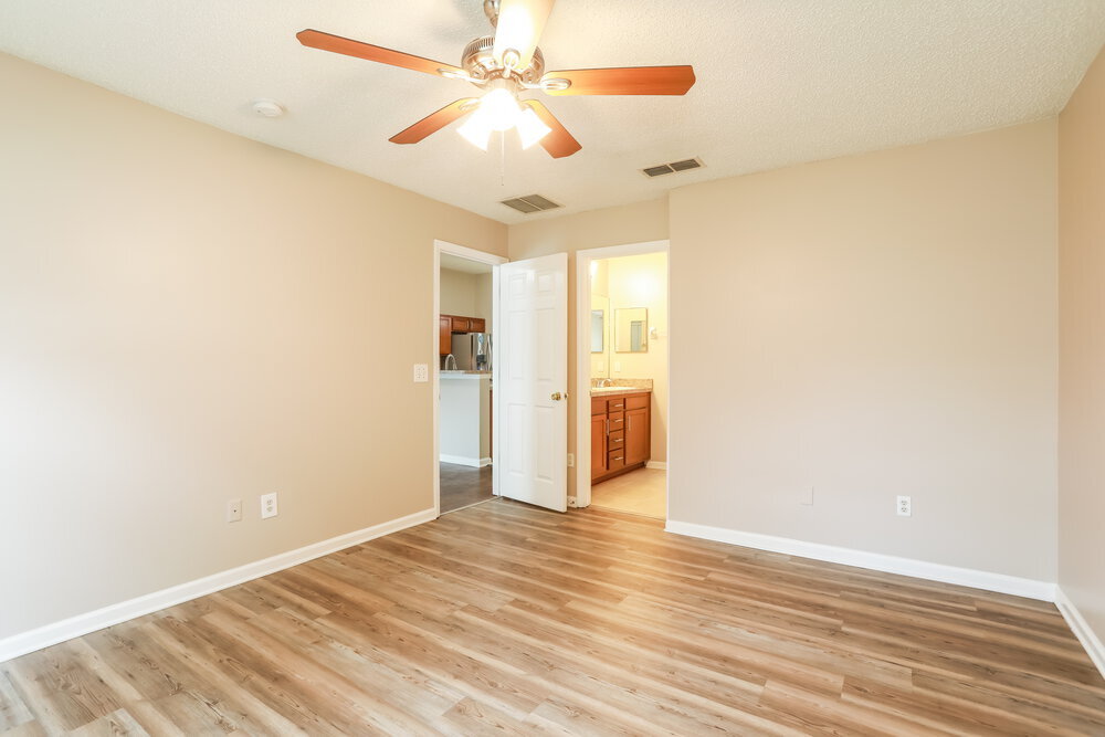 Building Photo - 9366 Daniel's Mill Dr