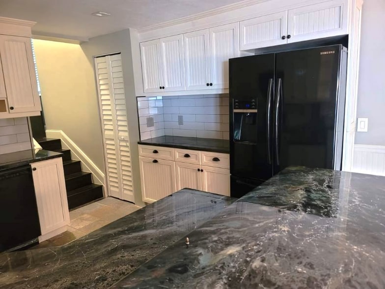 Building Photo - 3104 21st St W