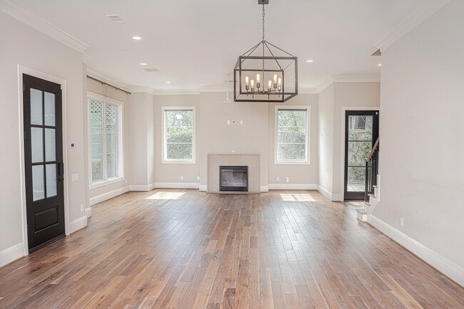 Building Photo - 1530 Cunningham Parc Ln