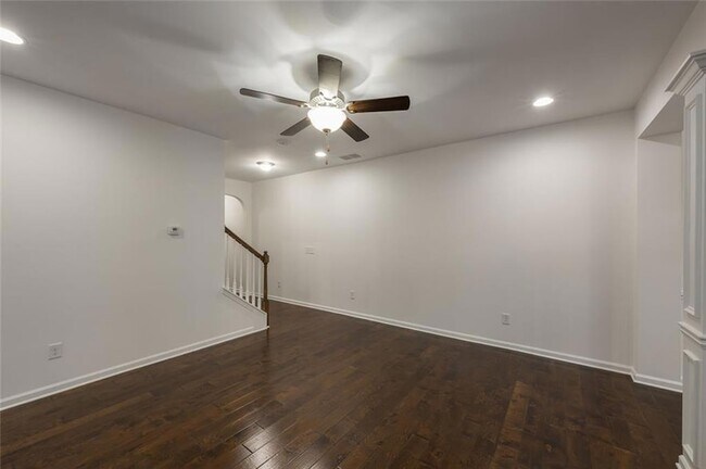 Building Photo - 2341 Attewood Dr