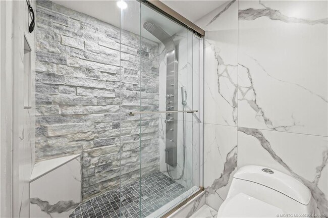 Building Photo - 9650 S Ocean Dr