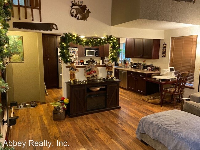 Building Photo - 3 br, 2 bath House - 1266 Bay Loop SW