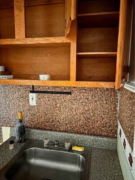 Building Photo - 86 McAdoo Ave