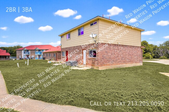 Building Photo - 6342 Queens Castle Dr