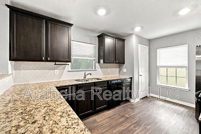 Building Photo - 11641 Claudette St